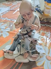 VINTAGE SIGNED RORI CAPODIMONTE COBBLER SHOEMAKER FIGURINE ~ 6.25"