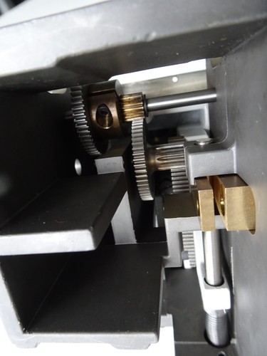 Leica dmrb stage mechanism - leica,
