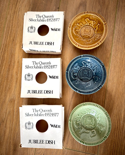 Vintage wade queens - vintage,