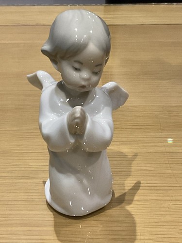 Lladro angel praying 4538 - lladro, praying"
