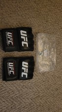 genuine ufc gloves official size medium never worn bnwt