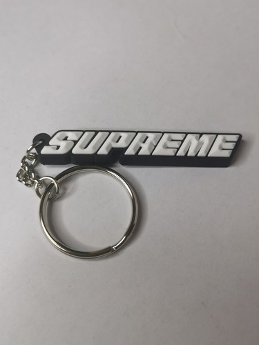 Supreme keyring keychain - keyring,