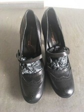 Lea Foscati black heel shoe