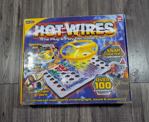 Hot wires plug play - plug,