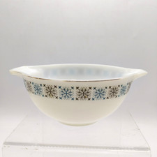 Vintage Pyrex 'Chelsea' Oven