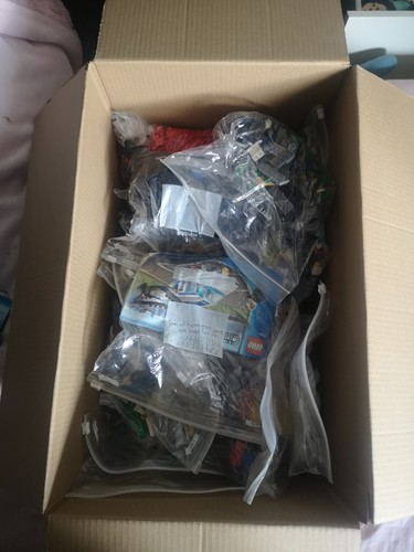 Assorted lego bricks - lego, 2.5