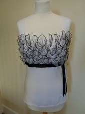 LEO GUY WHITE SLEEVELESS TOP WITH FLOWER, BEAD AND RIBBON DETAIL - SIZE L/XL