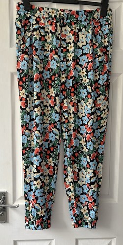 Zara flower cuffed