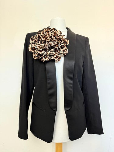 Black tailored blazer - tailored,