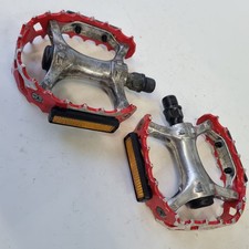 VP Pedals Mountain Road Racing Bike red silver Pair of retro bicycle alloy cage