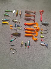Assorted Vintage Fishing Lures Joblot