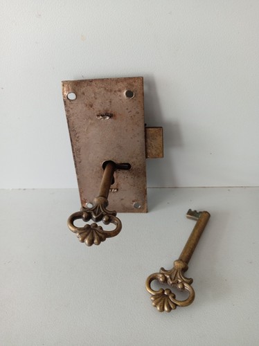 Flush mount lock - mount,