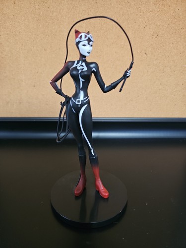 Artist alley catwoman - alley,