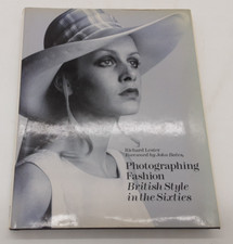 Photographing fashion - fashion, by