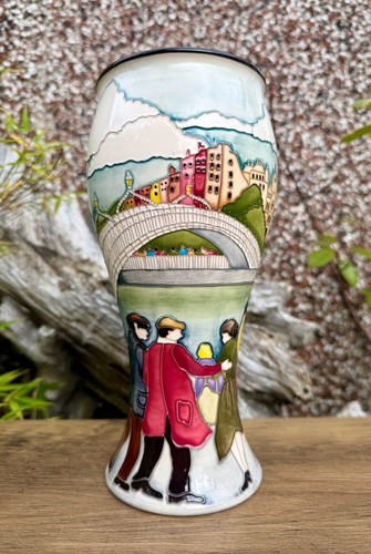 Moorcroft dublin fair city - fair,
