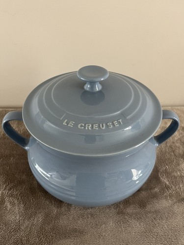 Creuset stoneware bean pot - le,