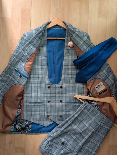 Mrk three piece suit - 🔥,