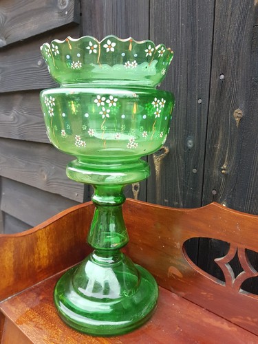 Vintage green glass vase - green,