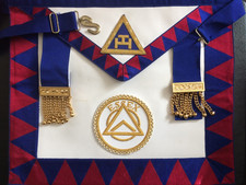 Masonic Apron Collar Essex Royal Arch Regalia Sojourner Toye Kenning Spencer