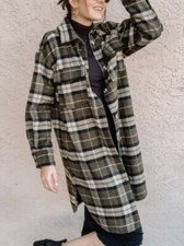 H&M Size Medium Khaki Plaid Sold Out Long Shacket Button Up Jacket Wool Blend