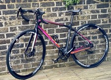 Lovely Ladies Giant Liv Avail Road Bike for Sale in West London