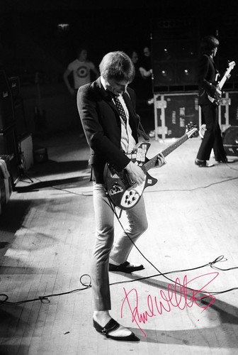 Photo signed by - a3,