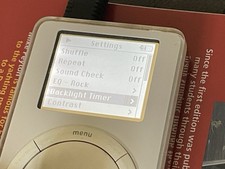 Apple iPod Classic 1st Generation 5GB White M8541 2001 Original genuine working 