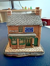 Lilliput Lane Coronation Street L3488 Rovers Return. Boxed With Deeds