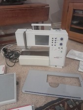 Bernina Artista 180 Sewing