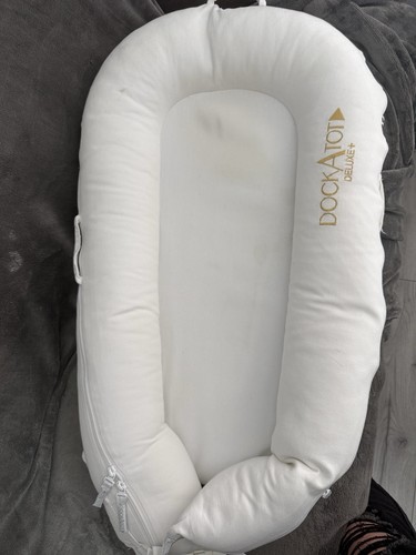 Dockatot white used - white,