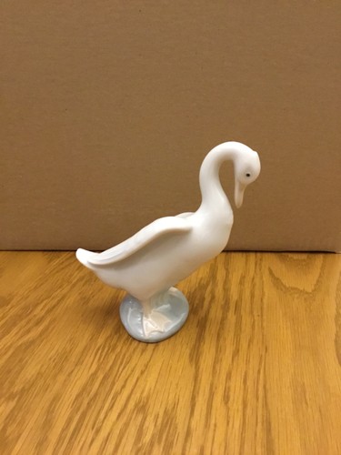 Nao lladro swan figurine - nao, by