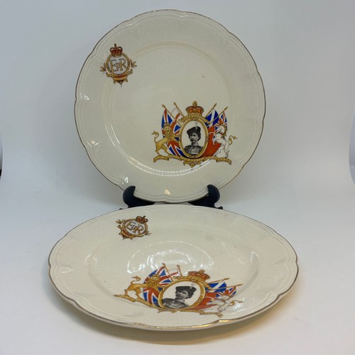 Vintage tea plates queen - tea,