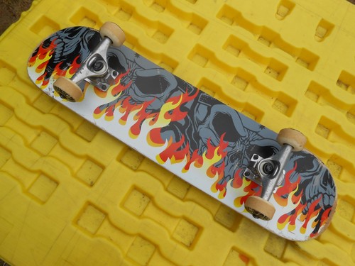 Madd gear pro skateboard - gear,