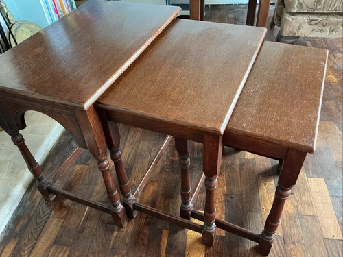 Nest three wooden tables - nest,