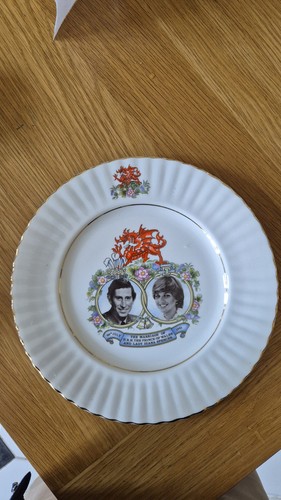 Beautiful queen anne - ,