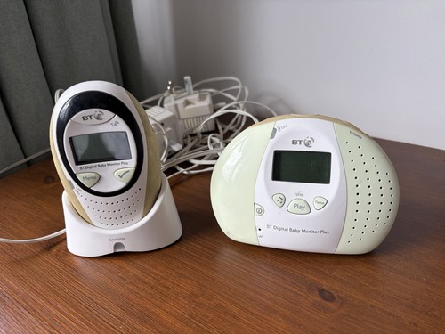 Digital baby monitor - monitor, plus