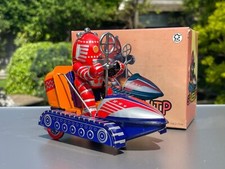 BRAND NEW Classic metal robot