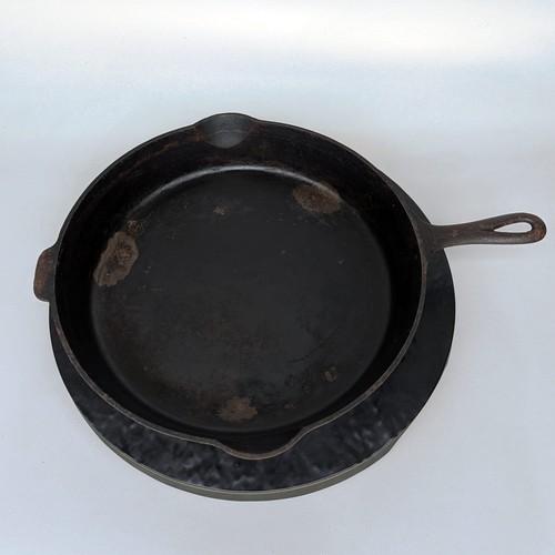 Griswold cast iron - #12, skillet