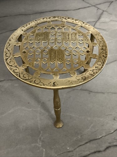 Vintage solid brass trivet - solid,