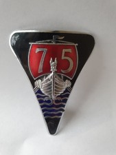 Rover P4 car - Enamel 75 model grill badge.