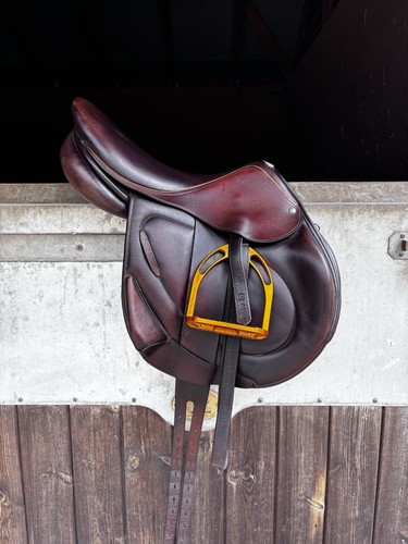 Childeric jumping saddle - jumping,