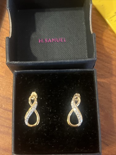 9ct diamond earrings - 9ct,