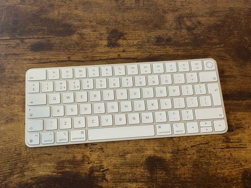 Genuine apple magic keyboard - magic,
