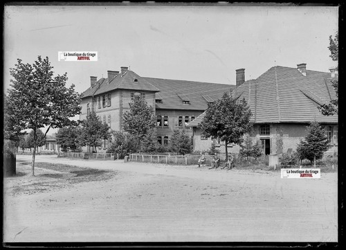 Old black and white photo - old,