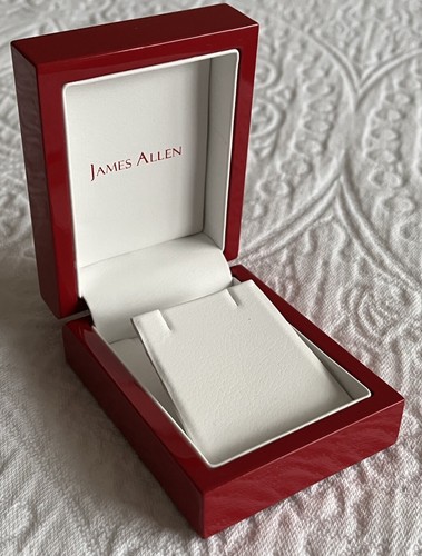 James allen earrings box - james,