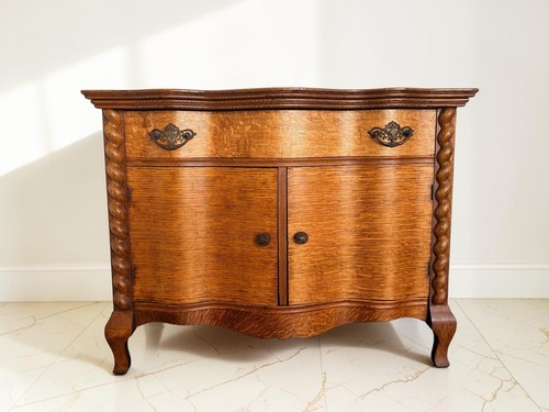 Antique quarter sawn oak - antique, quarter-sawn