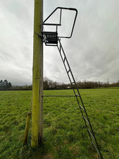 A1 HIGH SEAT TREE STAND ROE