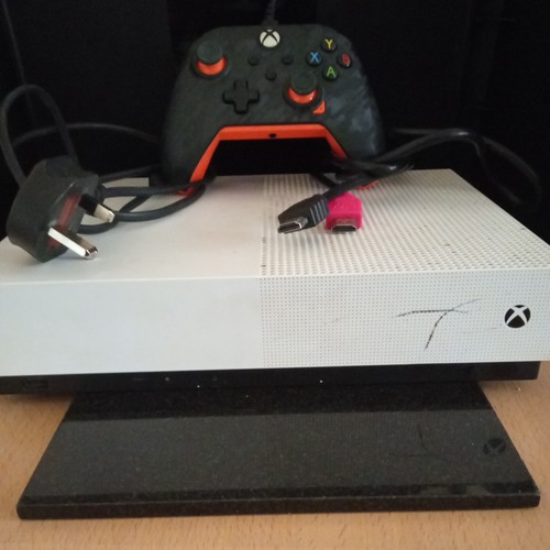 Xbox one all digital - one, s