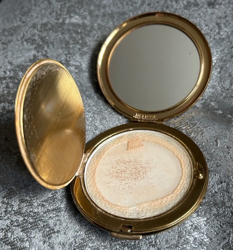 Vintage melissa powder compact - melissa,