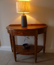 Ducal Victoria pine half moon